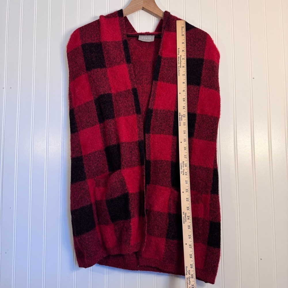 Cyrus Red and Black Buffalo Plaid Open-Front Sleeveless Vest Cardigan Size S - Picture 9 of 9